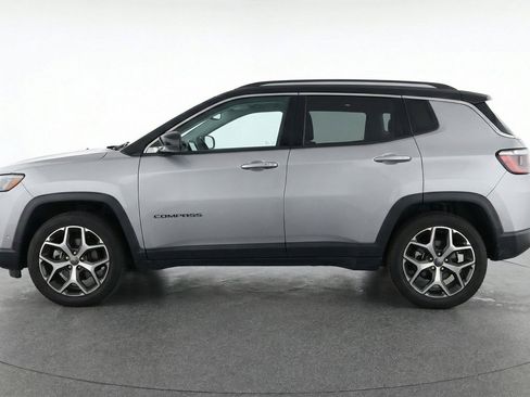 Used 2025 Jeep Compass Limited AWD/4WD image 5