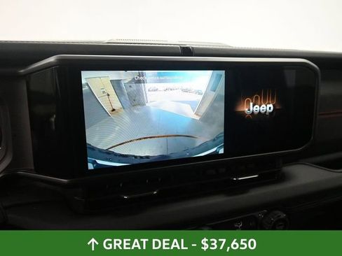 Used 2024 Jeep Wrangler Unlimited Rubicon AWD/4WD image 37