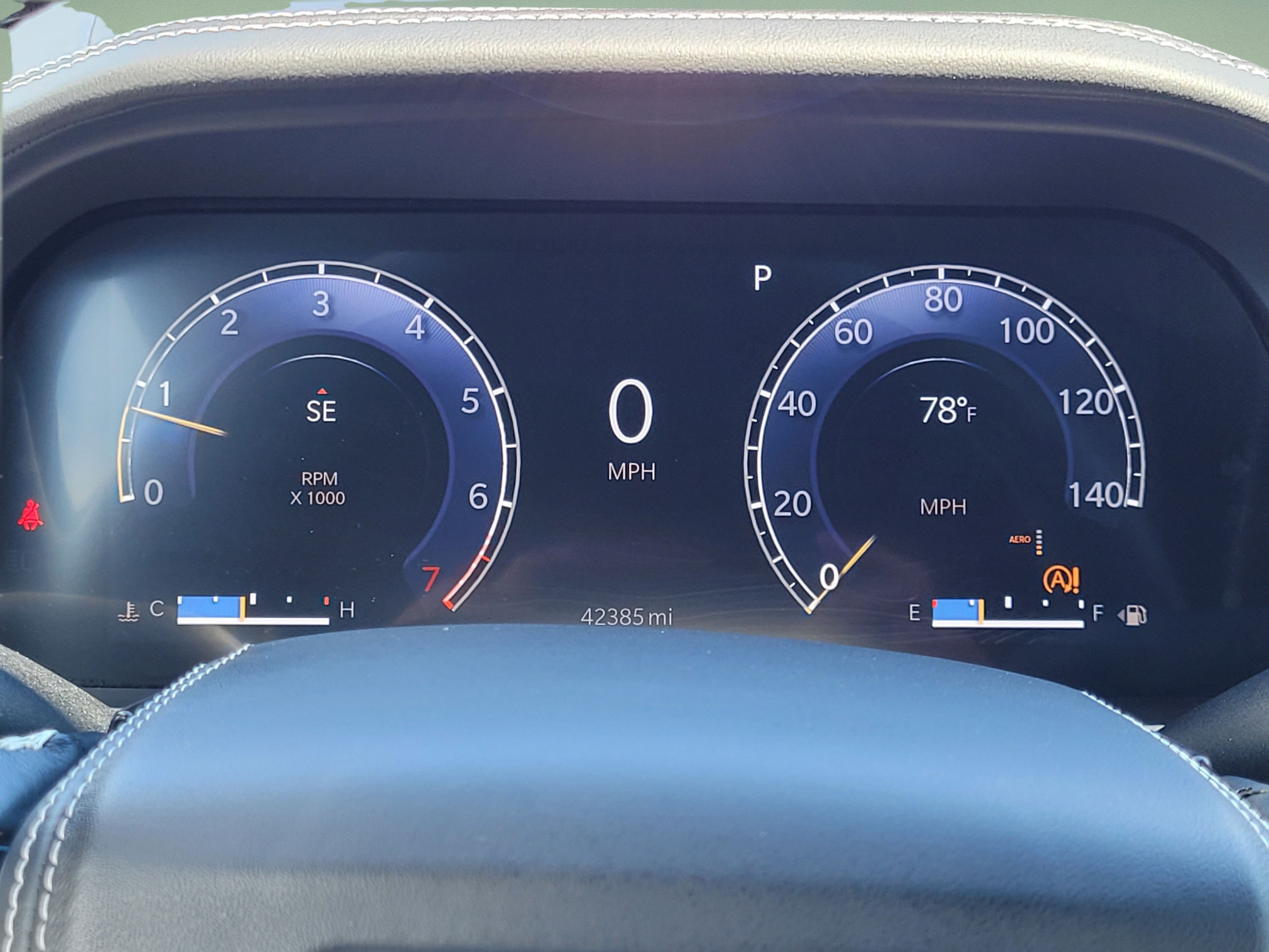 Used 2022 Jeep Grand Cherokee Overland w/ Luxury Tech Group IV AWD/4WD image 21