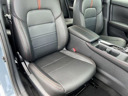 Used 2025 Nissan Sentra SR w/ SR Premium Package image 23