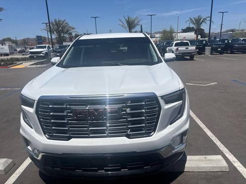 Used 2024 GMC Acadia Denali FWD image 3