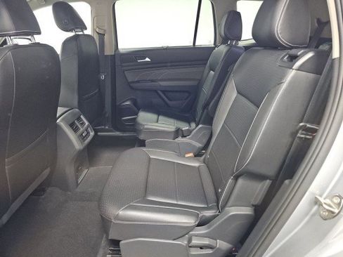 Used 2023 Volkswagen Atlas SEL AWD/4WD image 9