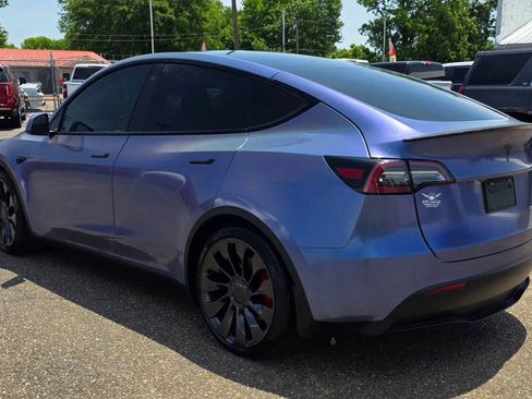 Used 2021 Tesla Model Y Performance AWD/4WD image 5