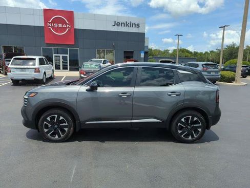 Certified 2025 Nissan Kicks SV w/ SV Premium Package AWD/4WD image 11