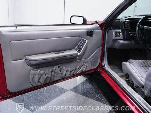 Used 1993 Ford Mustang LX RWD image 29