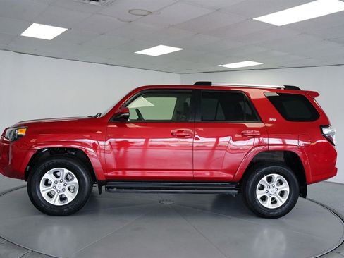 Used 2024 Toyota 4Runner SR5 Premium image 6