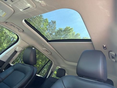 New 2026 Lincoln Aviator AWD image 36