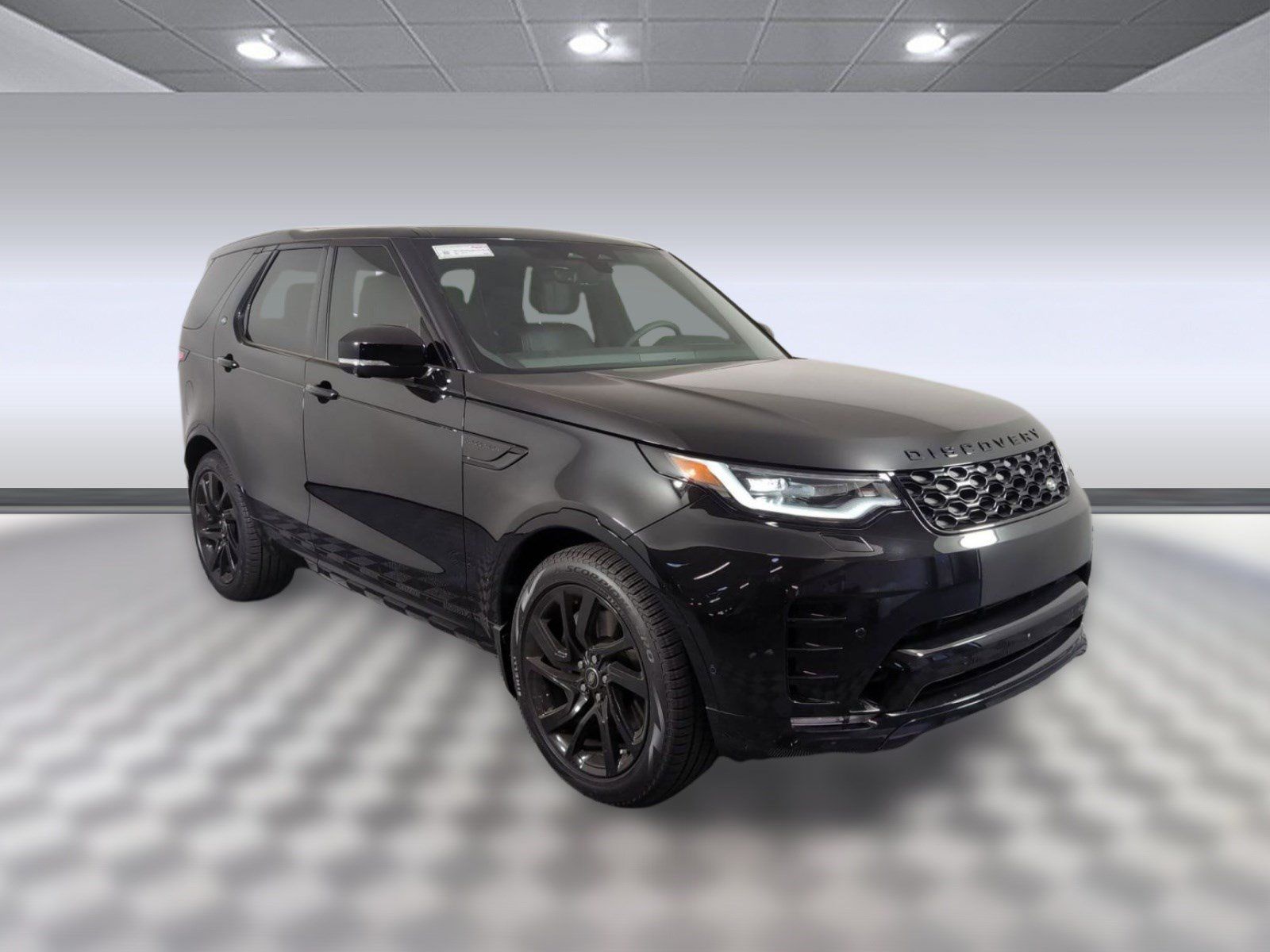 Used 2025 Land Rover Discovery Dynamic SE AWD/4WD image 5