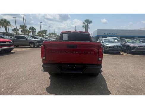 Used 2025 Chevrolet Colorado Trail Boss AWD/4WD image 3