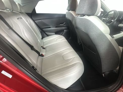 Certified 2023 Hyundai Elantra Limited FWD image 28
