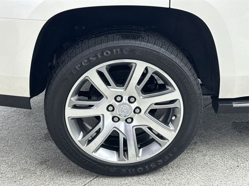 Used 2015 Cadillac Escalade Premium image 46