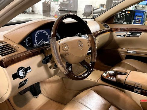 Used 2007 Mercedes-Benz S 550 image 16