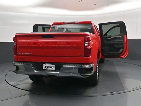 Used 2025 Chevrolet Silverado 1500 LT AWD/4WD image 47