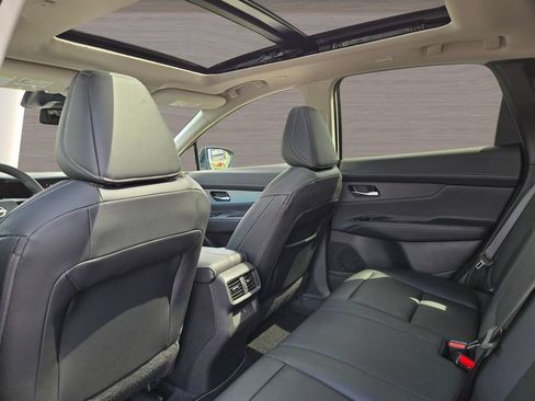Used 2025 Nissan Murano SL w/ Cargo Package AWD/4WD image 14