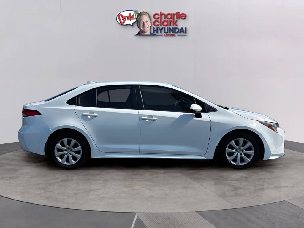 Used 2022 Toyota Corolla LE FWD image 6