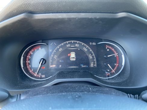 Used 2025 Toyota RAV4 LE image 29