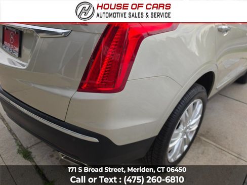 Used 2017 Cadillac XT5 Premium Luxury AWD/4WD image 14