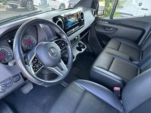 Used 2023 Mercedes-Benz Sprinter 2500 image 11
