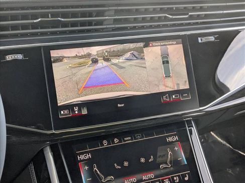 Used 2025 Audi Q7 3.0T Premium Plus image 13