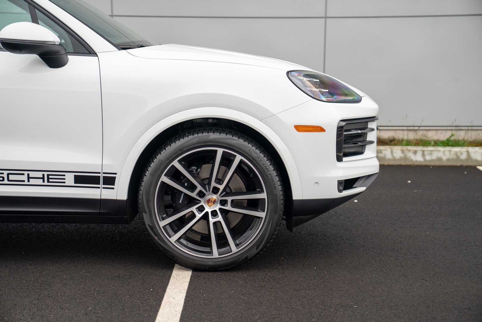 Certified 2026 Porsche Cayenne AWD/4WD image 9