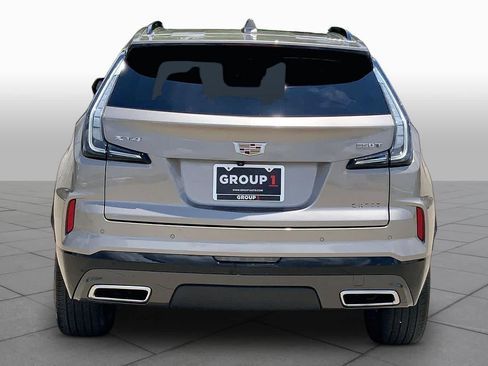Used 2024 Cadillac XT4 Sport w/ Cold Weather Package FWD image 5