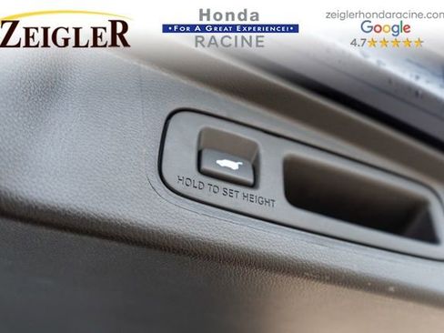 Used 2025 Honda CR-V Sport Touring image 10