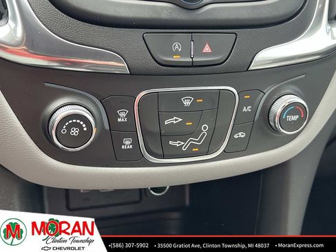 Certified 2024 Chevrolet Equinox LS w/ LS Convenience Package FWD image 23