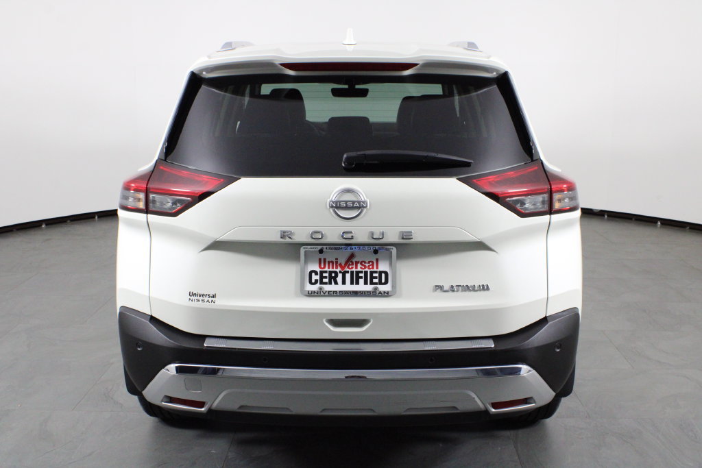 Certified 2023 Nissan Rogue Platinum FWD image 11