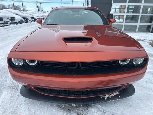 Certified 2022 Dodge Challenger GT w/ Plus Package image 8