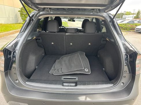 Used 2025 Nissan Kicks SV FWD image 18