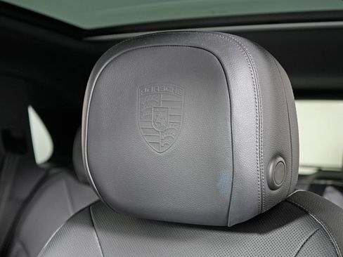 Certified 2024 Porsche Cayenne AWD/4WD image 22