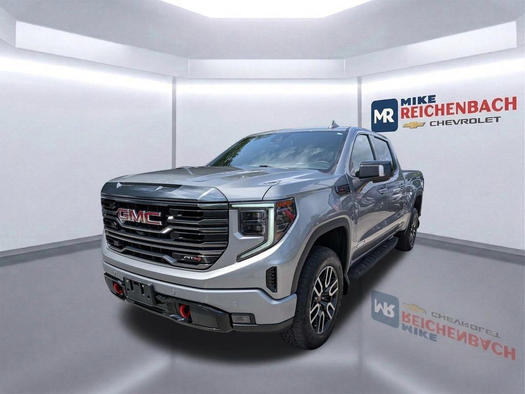 Used 2024 GMC Sierra 1500 AT4 w/ AT4 Premium Package AWD/4WD image 8