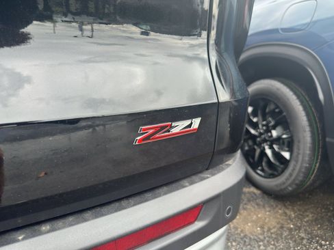 New 2026 Chevrolet Traverse Z71 w/ Driver Confidence Package AWD/4WD image 9
