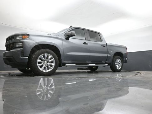 Used 2020 Chevrolet Silverado 1500 Custom w/ Custom Value Package image 34