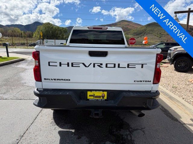 Used 2025 Chevrolet Silverado 2500 Custom w/ Custom Value Package AWD/4WD image 5