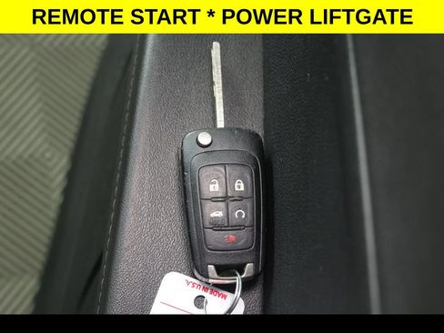 Used 2017 Chevrolet Equinox LT AWD/4WD image 10