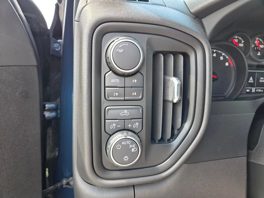 Used 2023 Chevrolet Silverado 1500 Custom Trail Boss w/ LPO, Dark Essentials Package AWD/4WD image 25