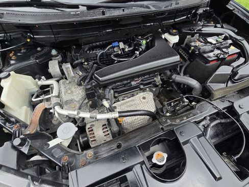 Used 2014 Nissan Rogue SV AWD/4WD image 29