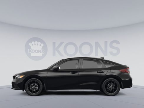 Used 2023 Honda Civic Sport image 2