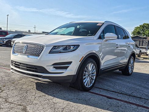 Used 2019 Lincoln MKC Premiere FWD image 3