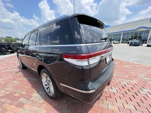 Used 2022 Lincoln Navigator Reserve AWD/4WD image 32