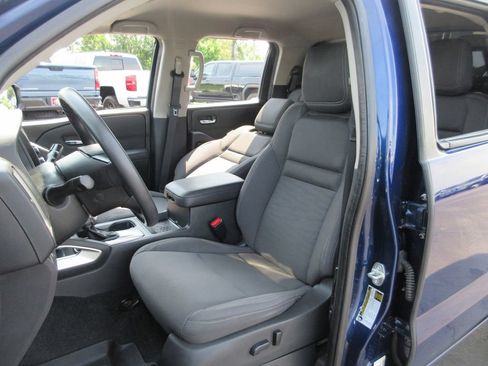 Used 2022 Nissan Frontier SV AWD/4WD image 19