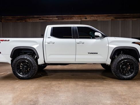 Used 2026 Toyota Tundra SR image 11