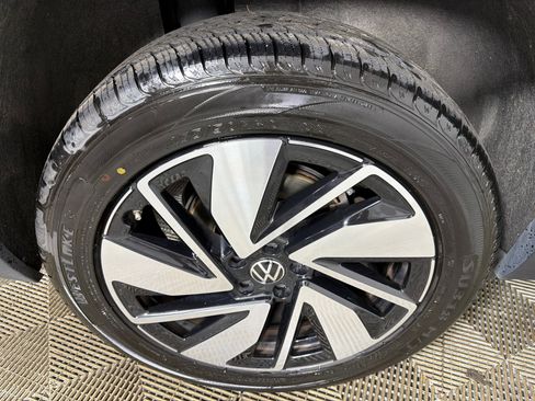 Used 2024 Volkswagen Atlas SE FWD image 17