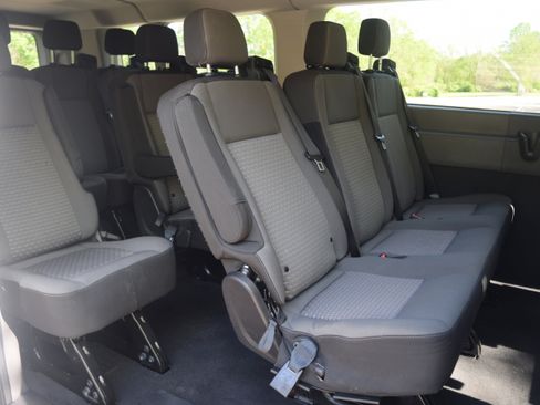 Used 2023 Ford Transit 350 XLT RWD image 20