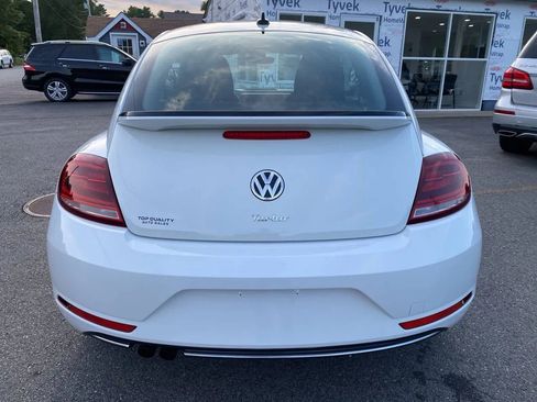 Used 2018 Volkswagen Beetle 2.0T Coast image 6