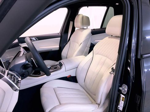 New 2026 BMW X5 M60i AWD/4WD image 9