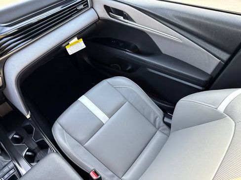 Used 2026 Toyota Camry SE w/ Convenience Package FWD image 14