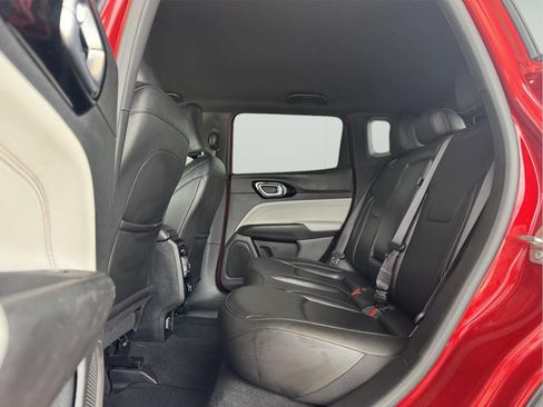 Used 2025 Jeep Compass Limited AWD/4WD image 9