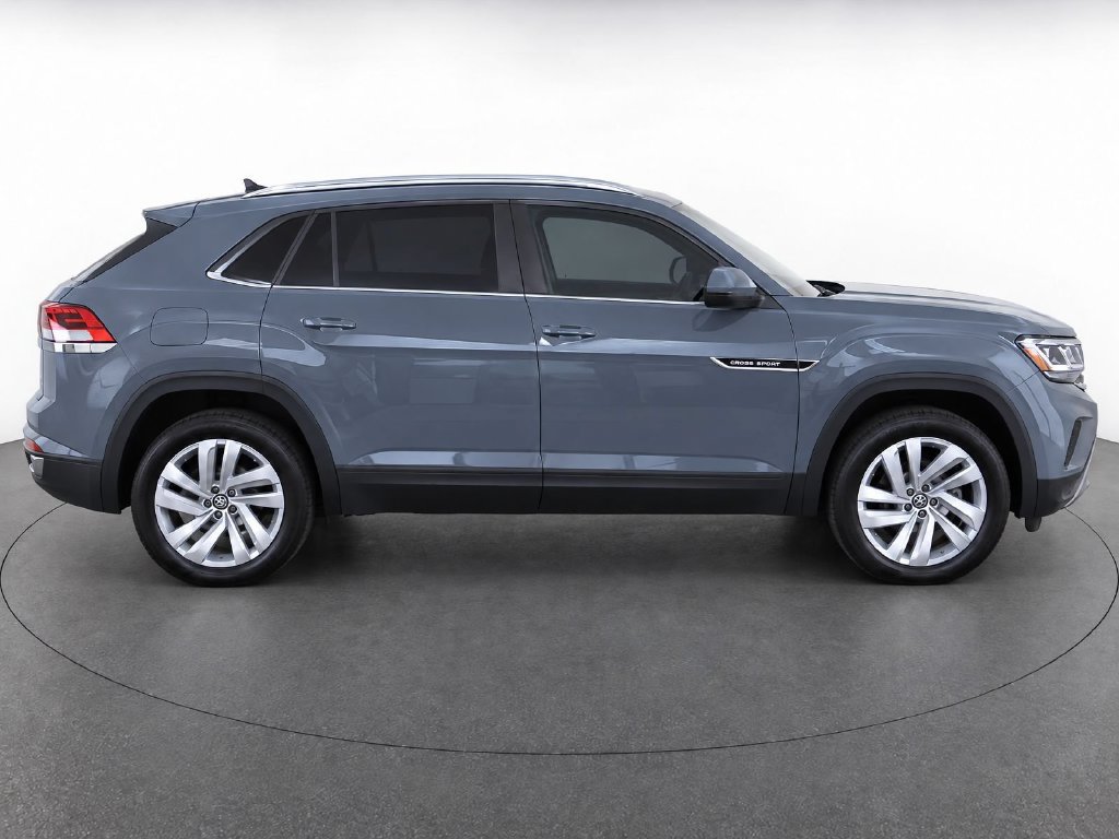Used 2021 Volkswagen Atlas Cross Sport SE w/ Panoramic Sunroof Package FWD image 8